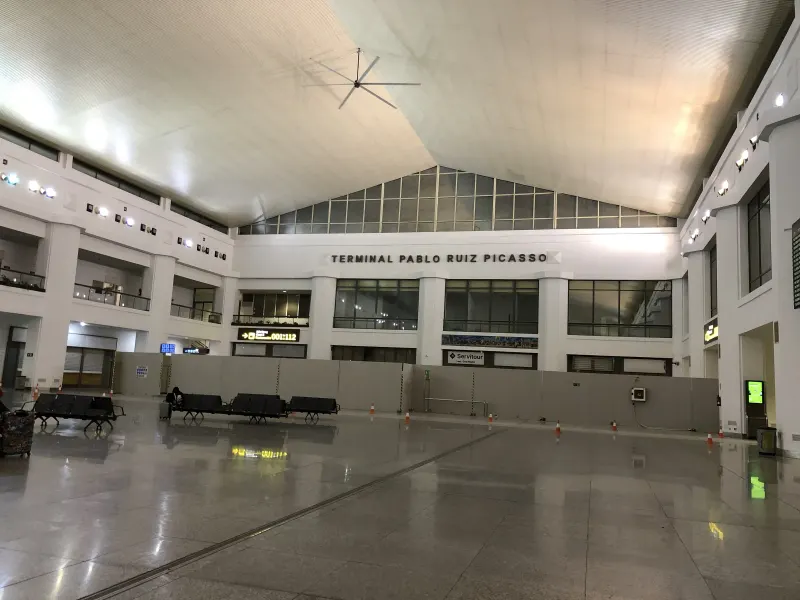 À l'intérieur du Terminal Pablo Ruiz Picasso à Málaga