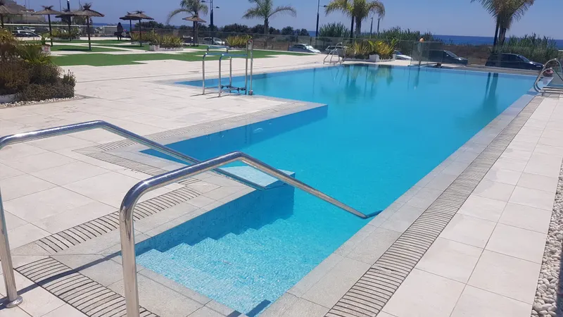 Rent apartment in Panorama Beach and check out the pool
