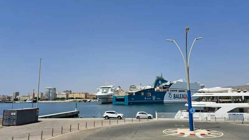 Ships and the waterfront at Málaga port