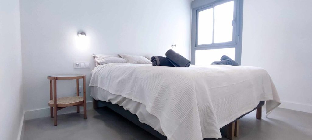 Rent apartment in Panorama Beach - Bed